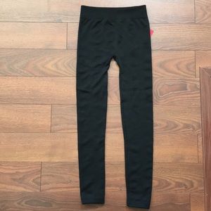 Girls Hot KISS fleece lined black leggings 8-12